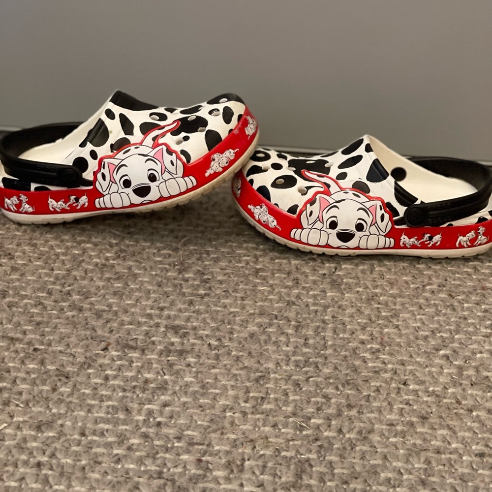 101 Dalmatian Crocs